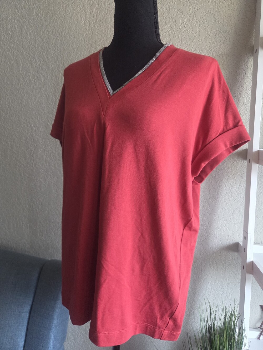 Brunello Cucinelli V-Neck Short Sleeve Top in Pink